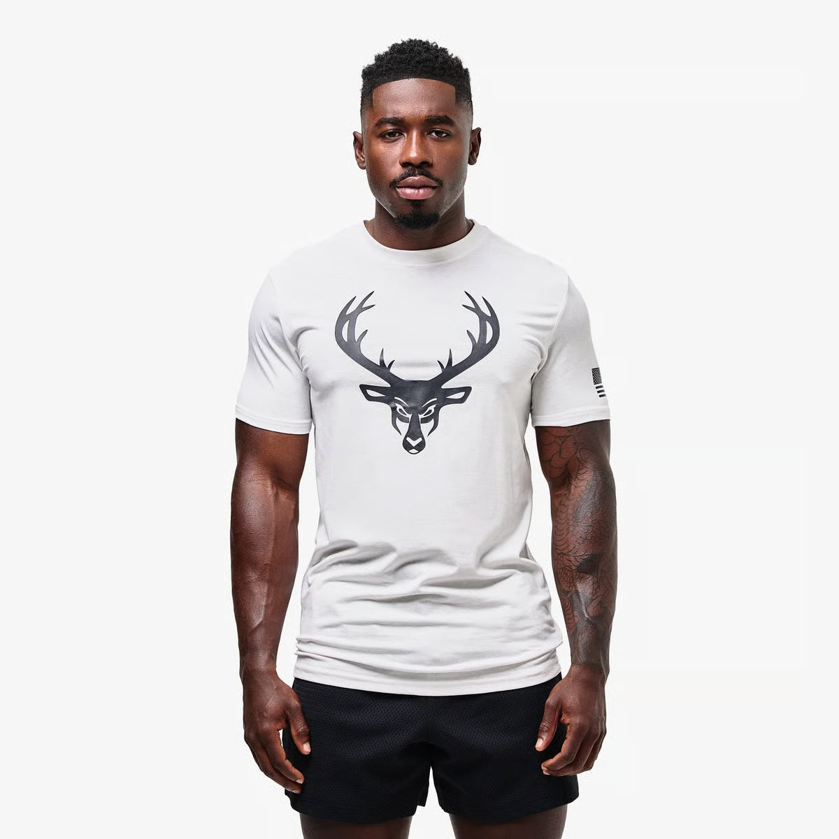 BUCKED UP ROPA FLAG T-SHIRT WHITE/BLACK LOGO