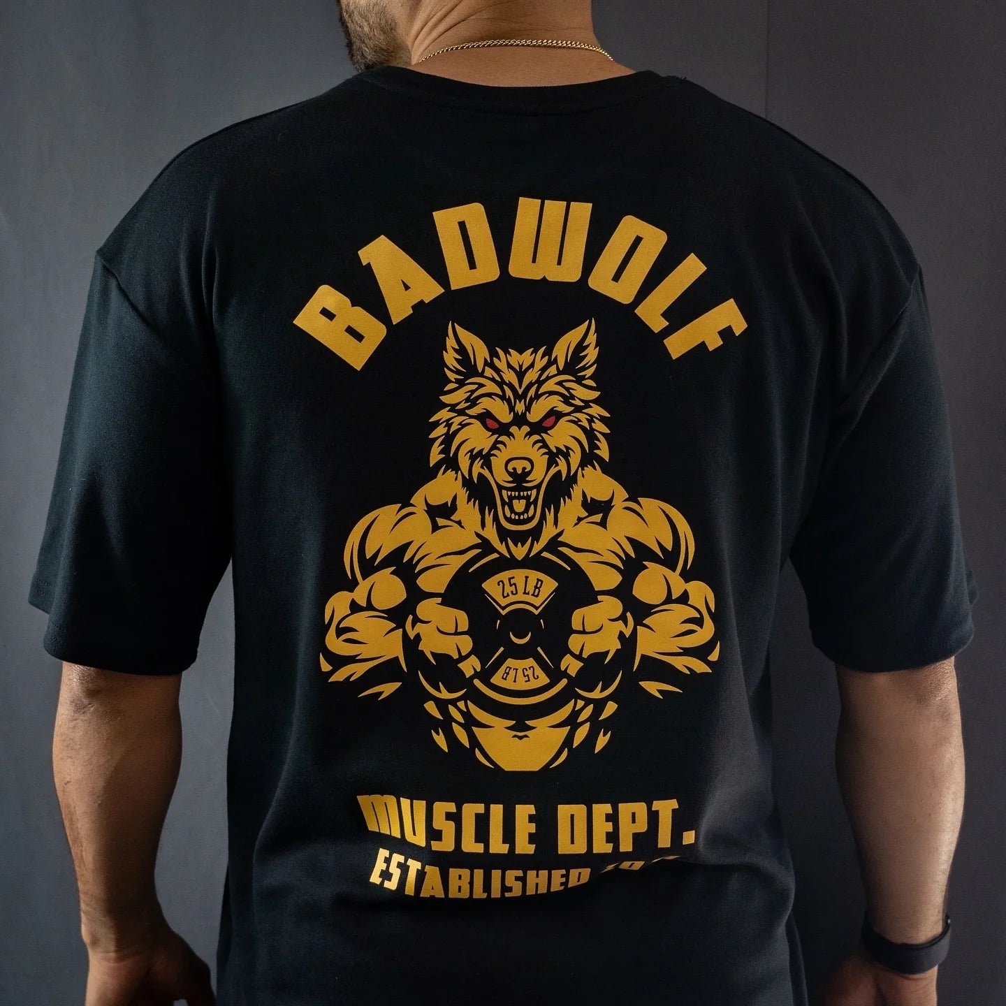 BADWOLF OVERSIZED NEGRA GOLD WOLF