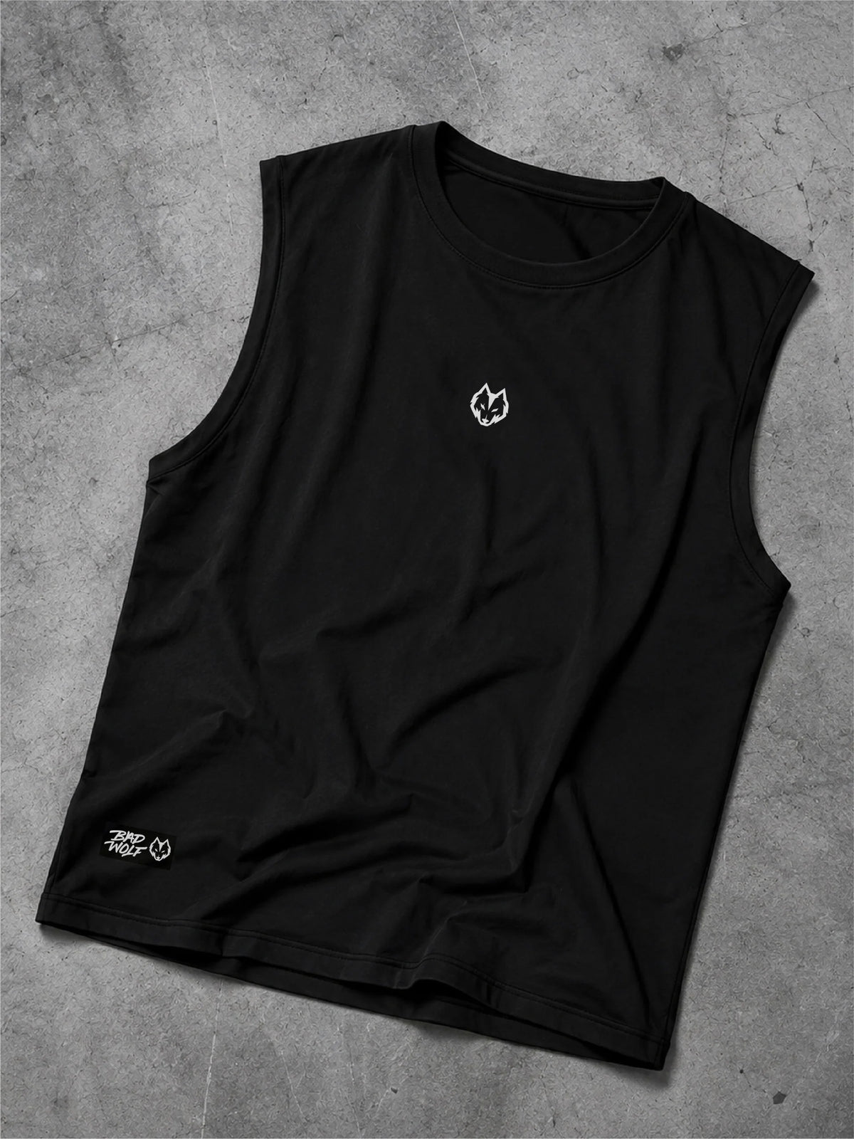 BAD WOLF TANK SOLID NEGRO CON BLANCO